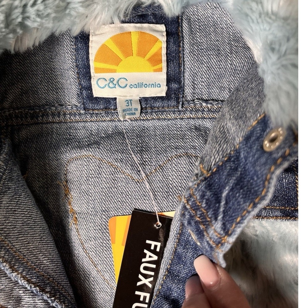 C&C California Girls Denim Jacket with Baby Blue Faux Fur Collar 3T NWT - Picture 3 of 6